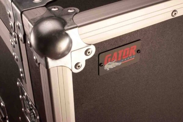 Gator Cases G-TOUR 10X14 PU, 10U Top 14U Side Console Rack Case with Casters - Image 2