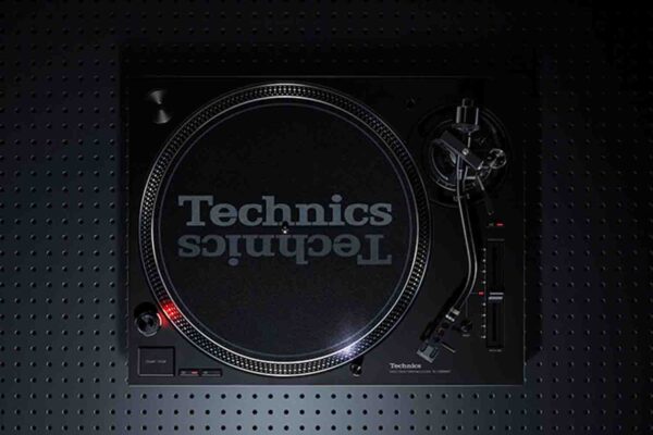 Technics SL-1200MK7, Direct Drive Professional Turntable System - Image 5