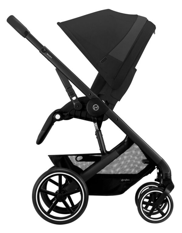 Cybex Balios S Lux Full Size Stroller + Cot S Bassinet Bundle (One Box) - All Black - Image 4