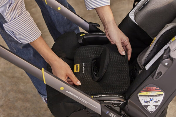 Doona+ Infant Car Seat & Stroller + SensAlert Pad Bundle - Midnight - Image 9